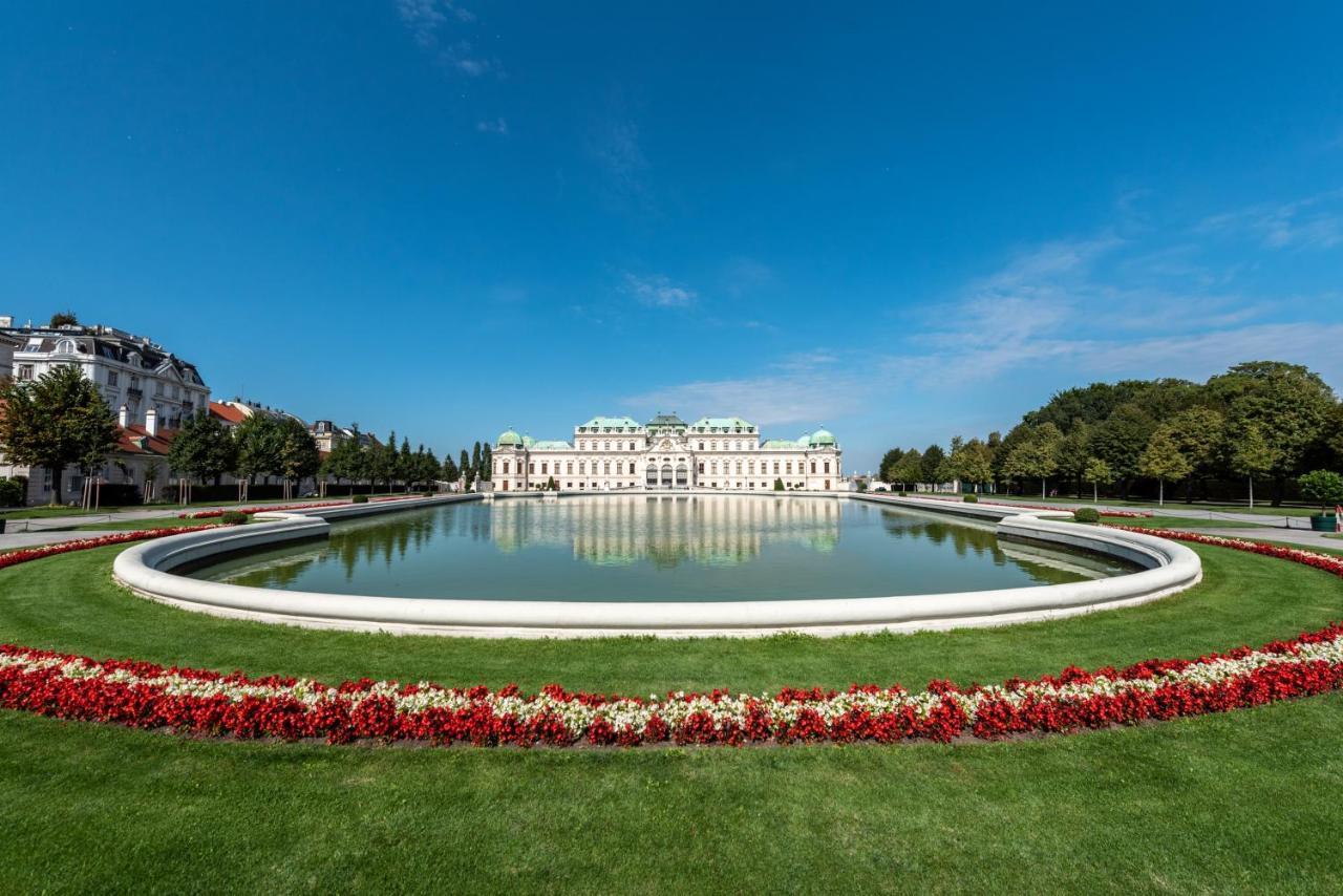 Prinz Eugen At Belvedere By Hm Wien